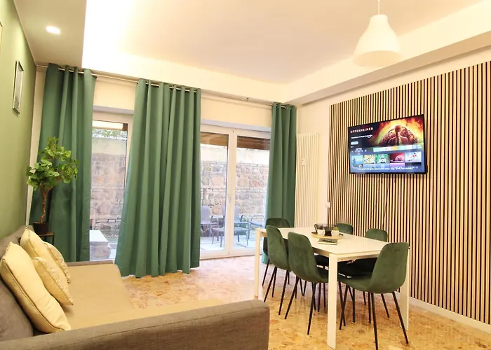 Delicious 2 Bed And Garden By Yh Апартаменты Рим
